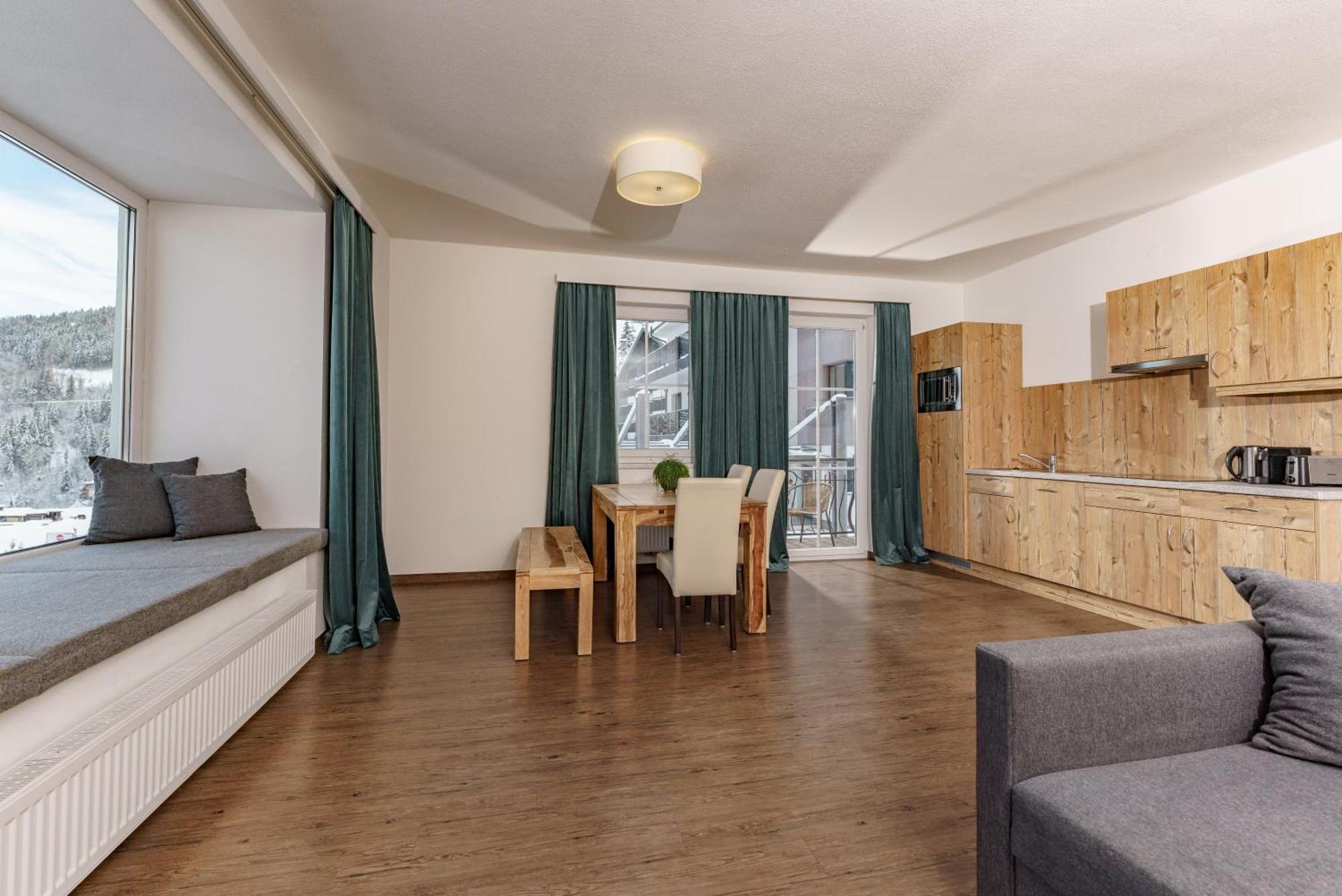 Appartements Landhaus Hubertus Wellness & Breakfast Schladming Bagian luar foto